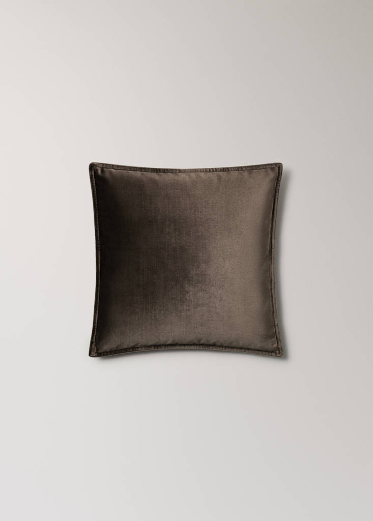Velvet-effect cushion cover 45x45 cm — Brown