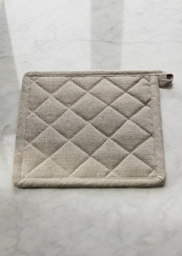Washed linen oven mitt — Light/Pastel Brown