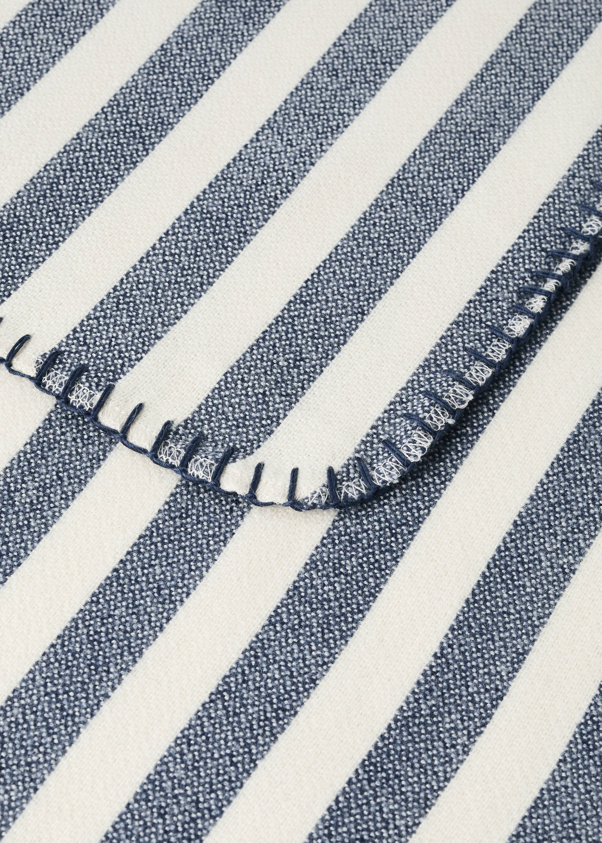 Striped blanket 70x100 cm - Details of the article 2