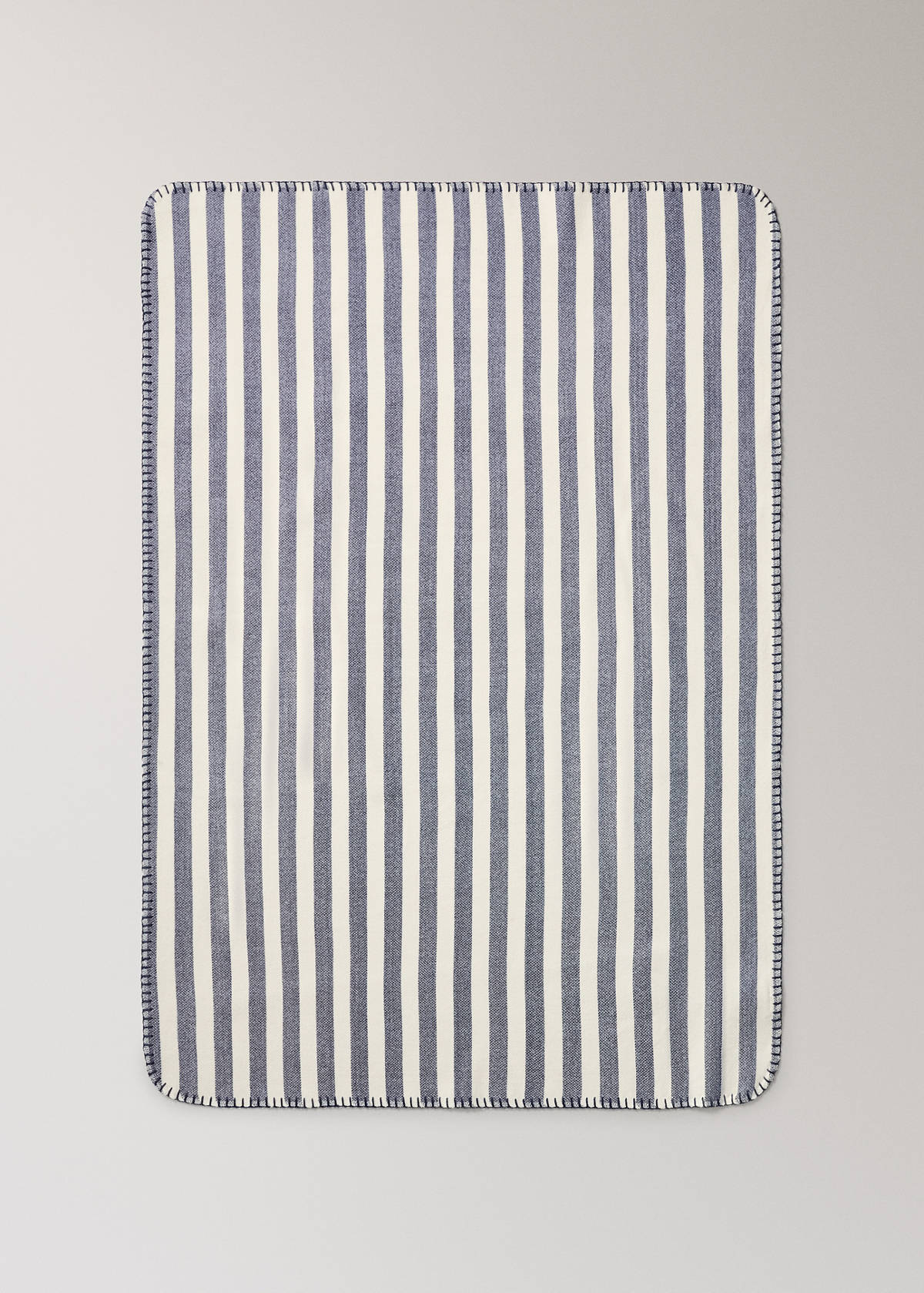 Striped throw 70 x 100 cm — Navy