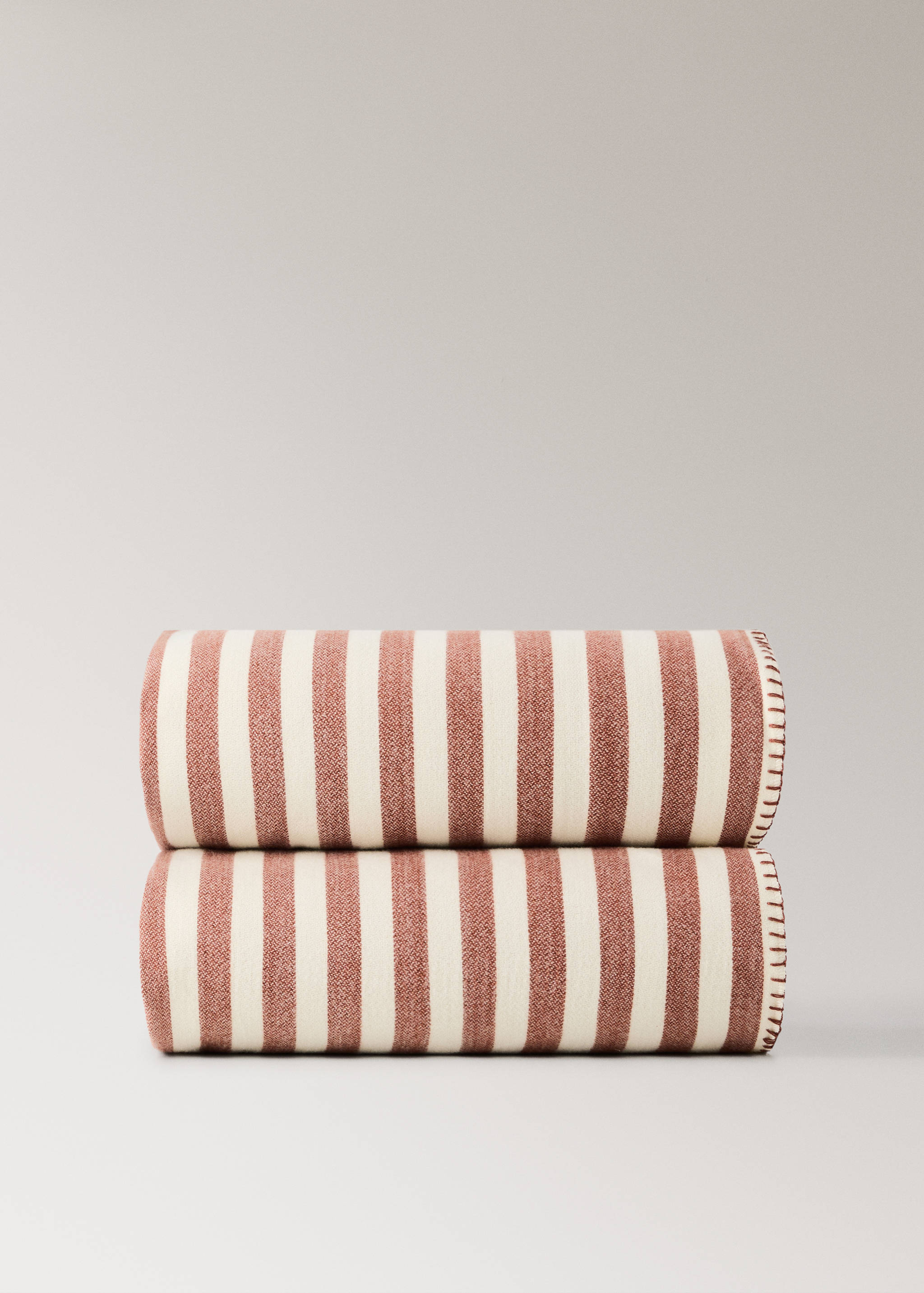 Striped blanket 70x100 cm - Article without model