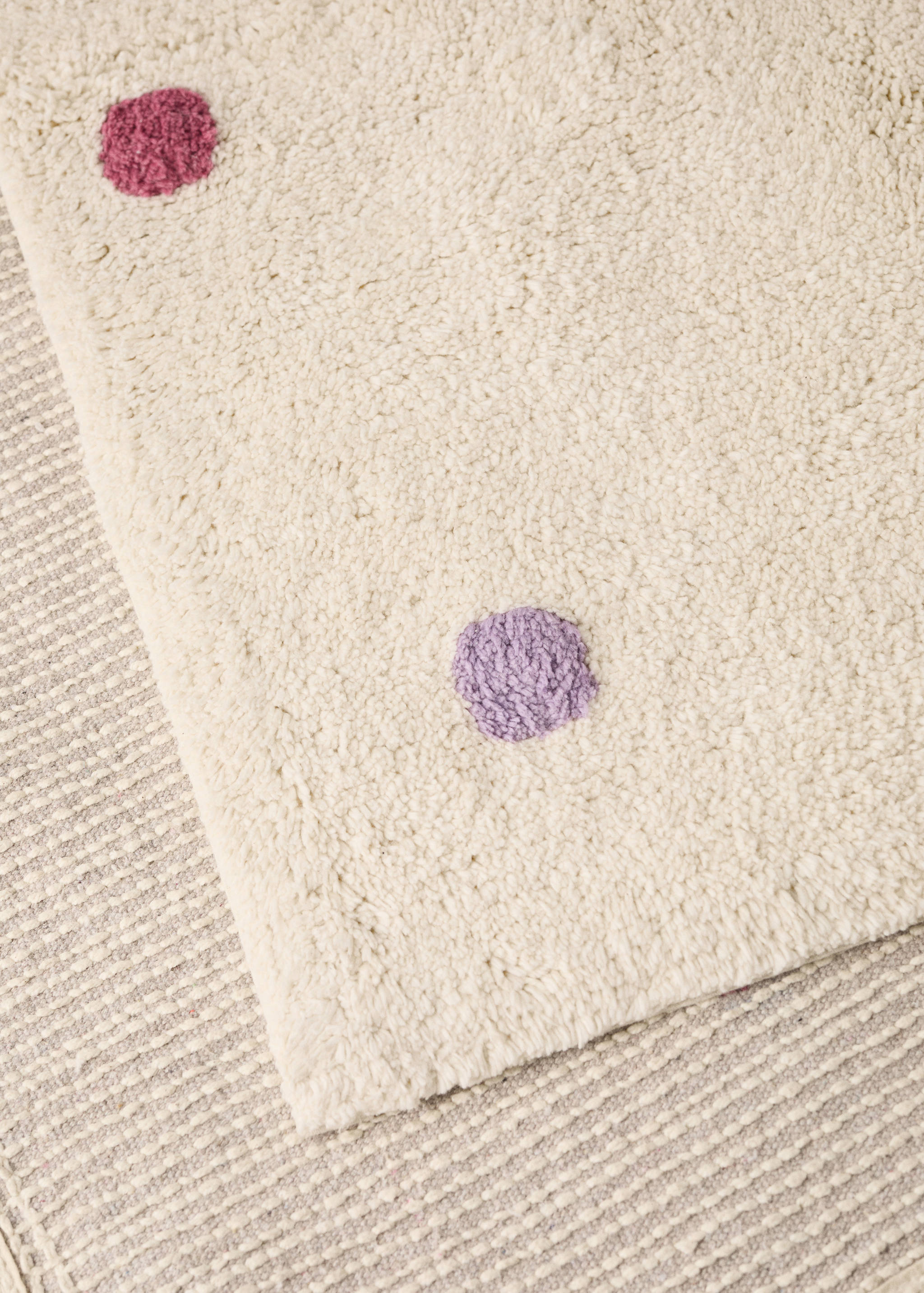 100% cotton tufted polka dot rug - Details of the article 1
