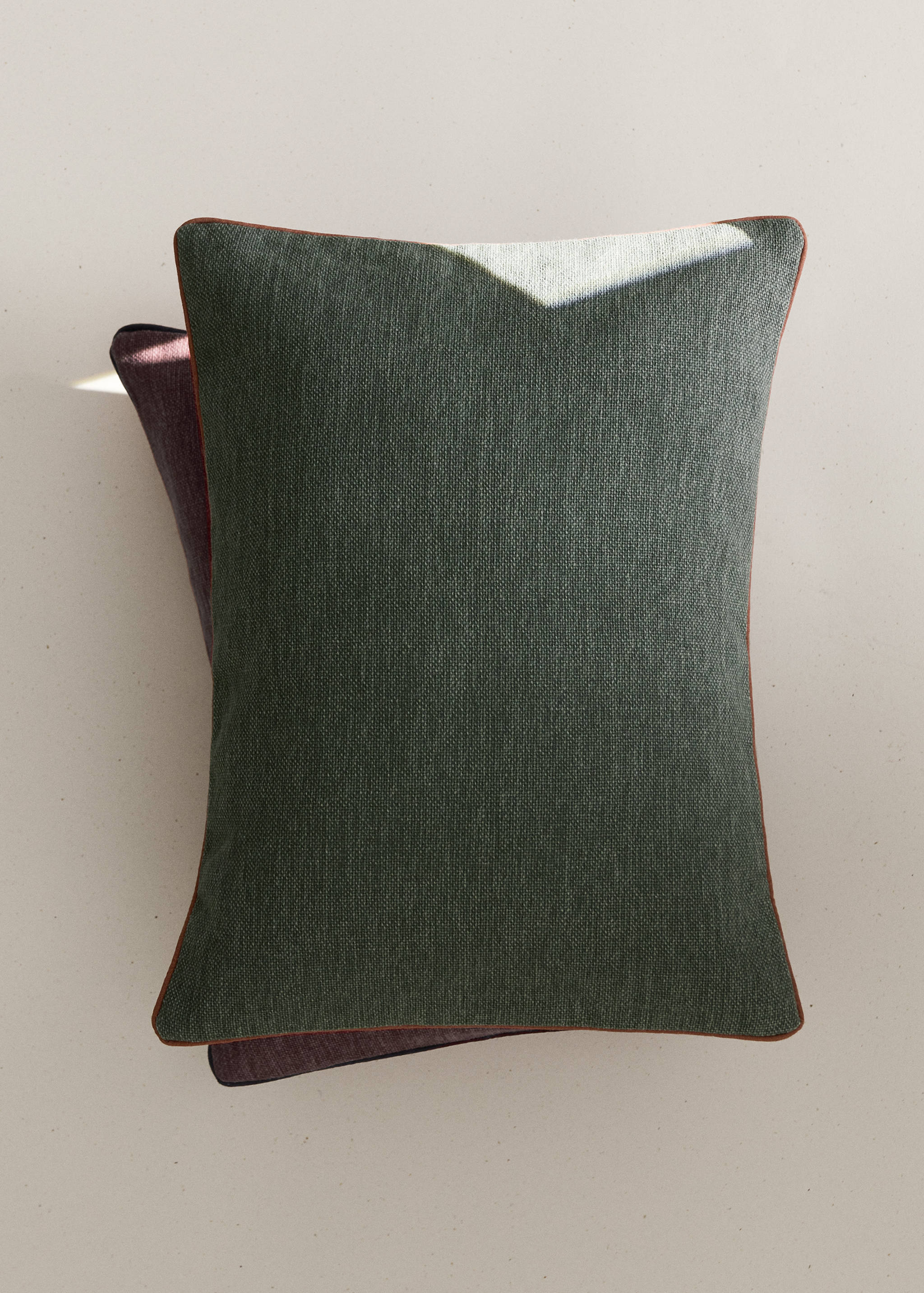 Piped cushion cover 30x40cm - General plane