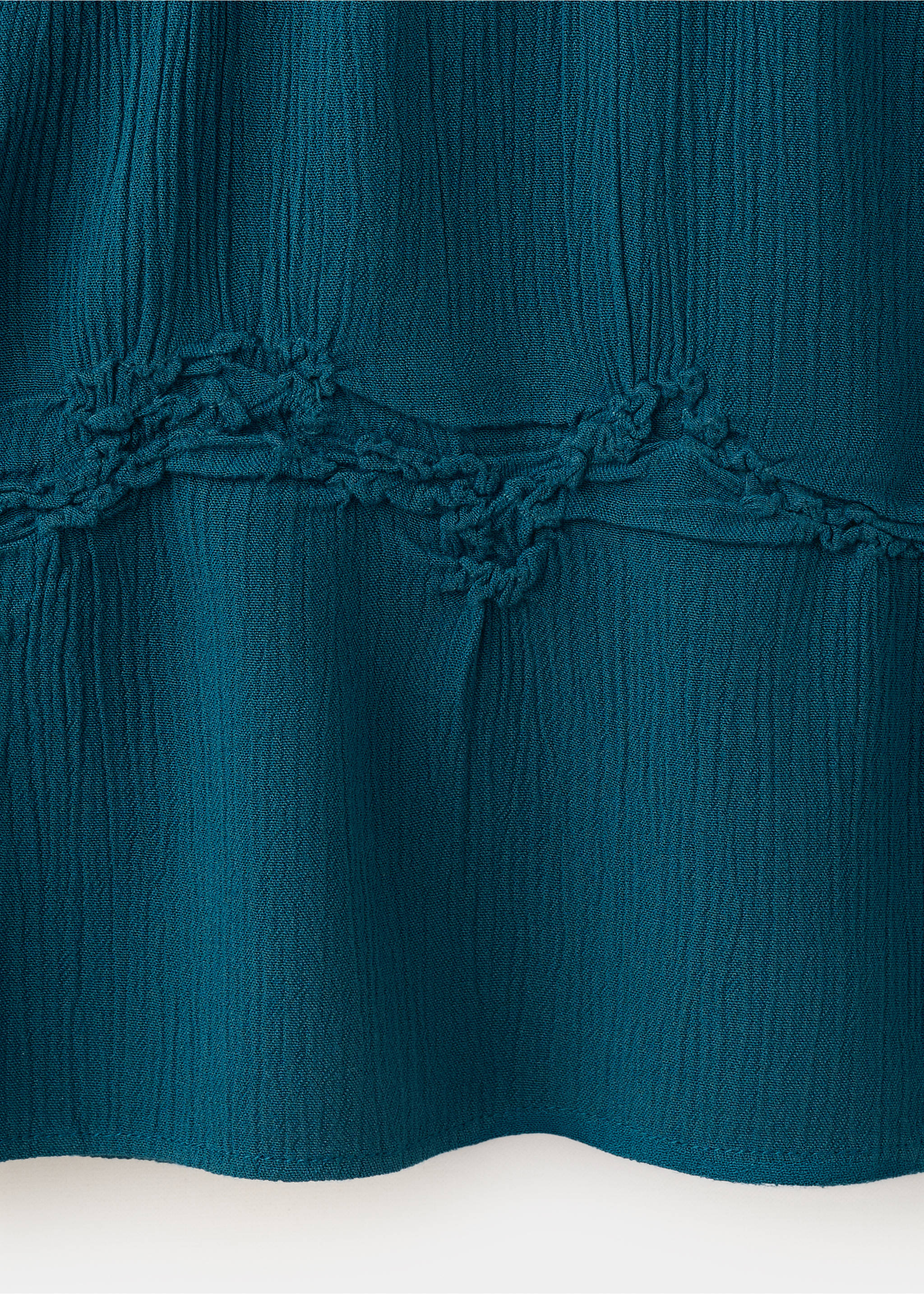 Fluid top with gathered detail - Details of the article 0, Blue. Ref: 37011512-00.