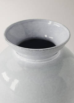 Gloss finish ceramic vase — Light Heather Grey 2