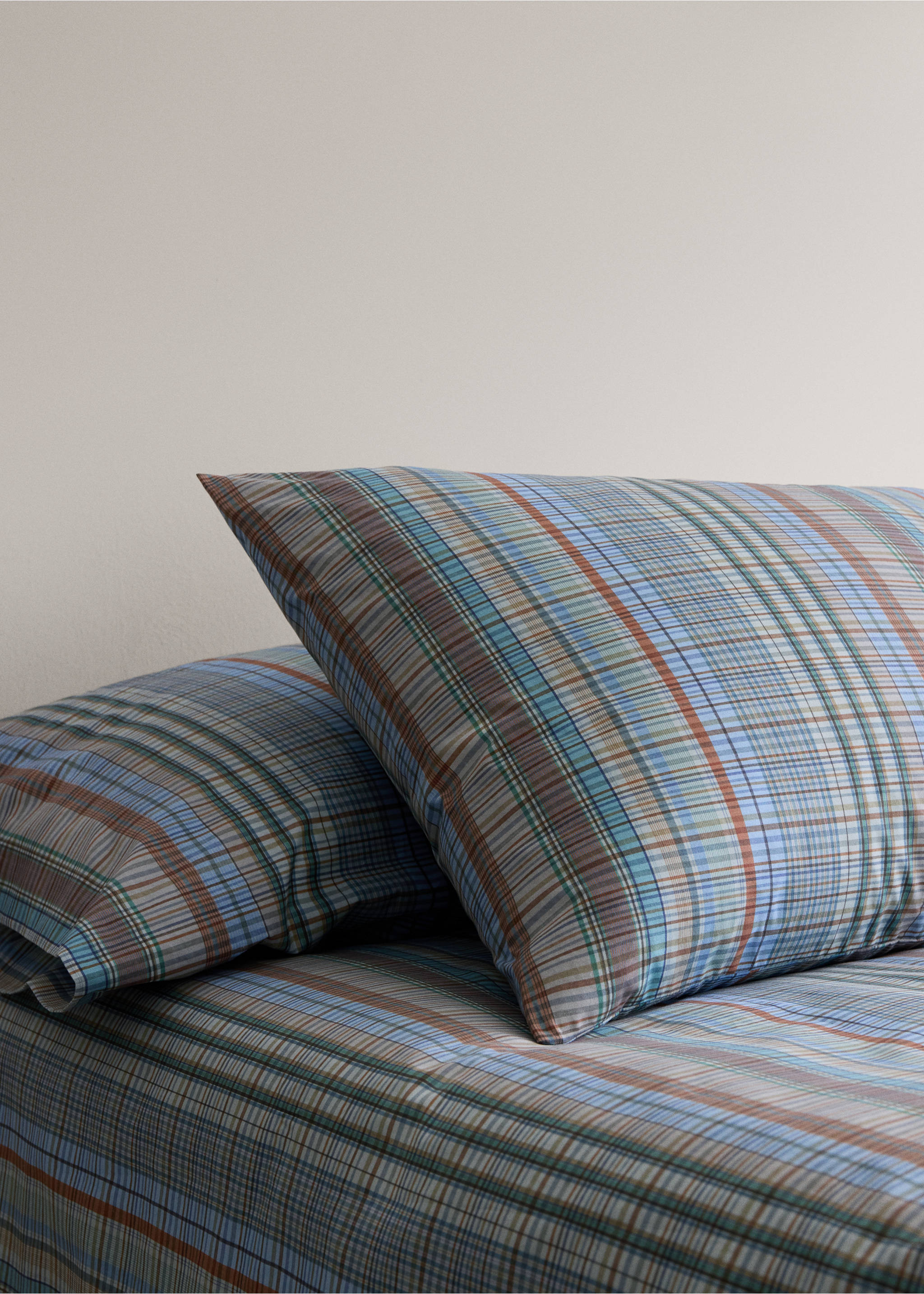 Children’s pillowcase in checked percale cotton, 45 x 110 cm - General plane, Blue. Ref: 37011529-00.