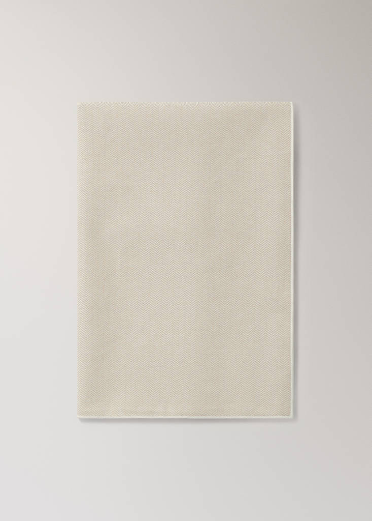 Resin-coated cotton tablecloth with overlock stitching for 2 to 4 people — Medium Brown