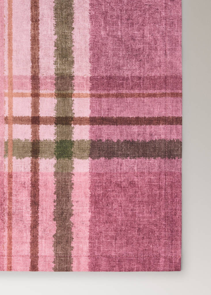 Multicoloured checked cotton tablecloth for 6 to 8 people — Pink