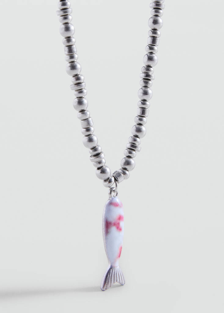 Metallic collar with charm detail — Silver