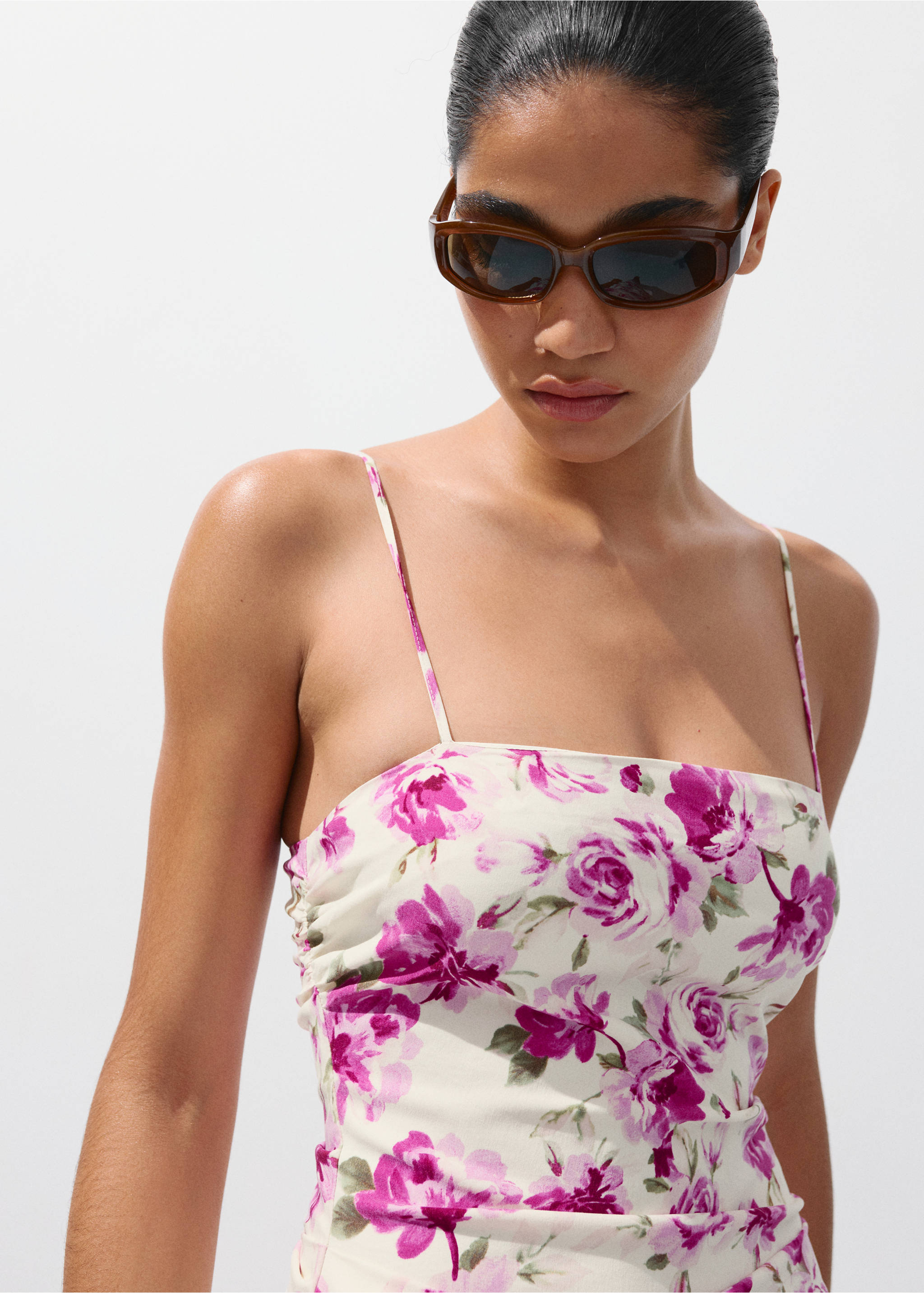 Side ruched floral dress - Details of the article 1, Ecru. Ref: 37012010-00.