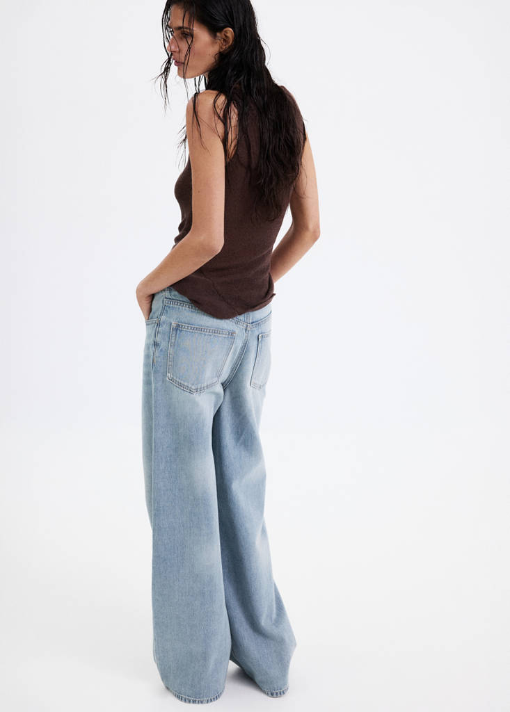Wide-leg jeans with frayed waistband — Medium Blue