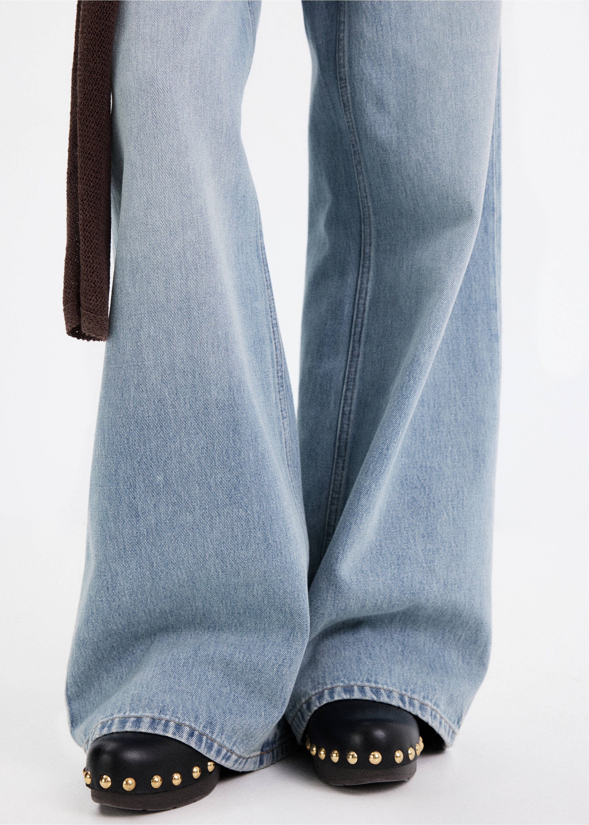 Jeans oscar - Details of the article 1, Medium Blue. Ref: 37012528-00.