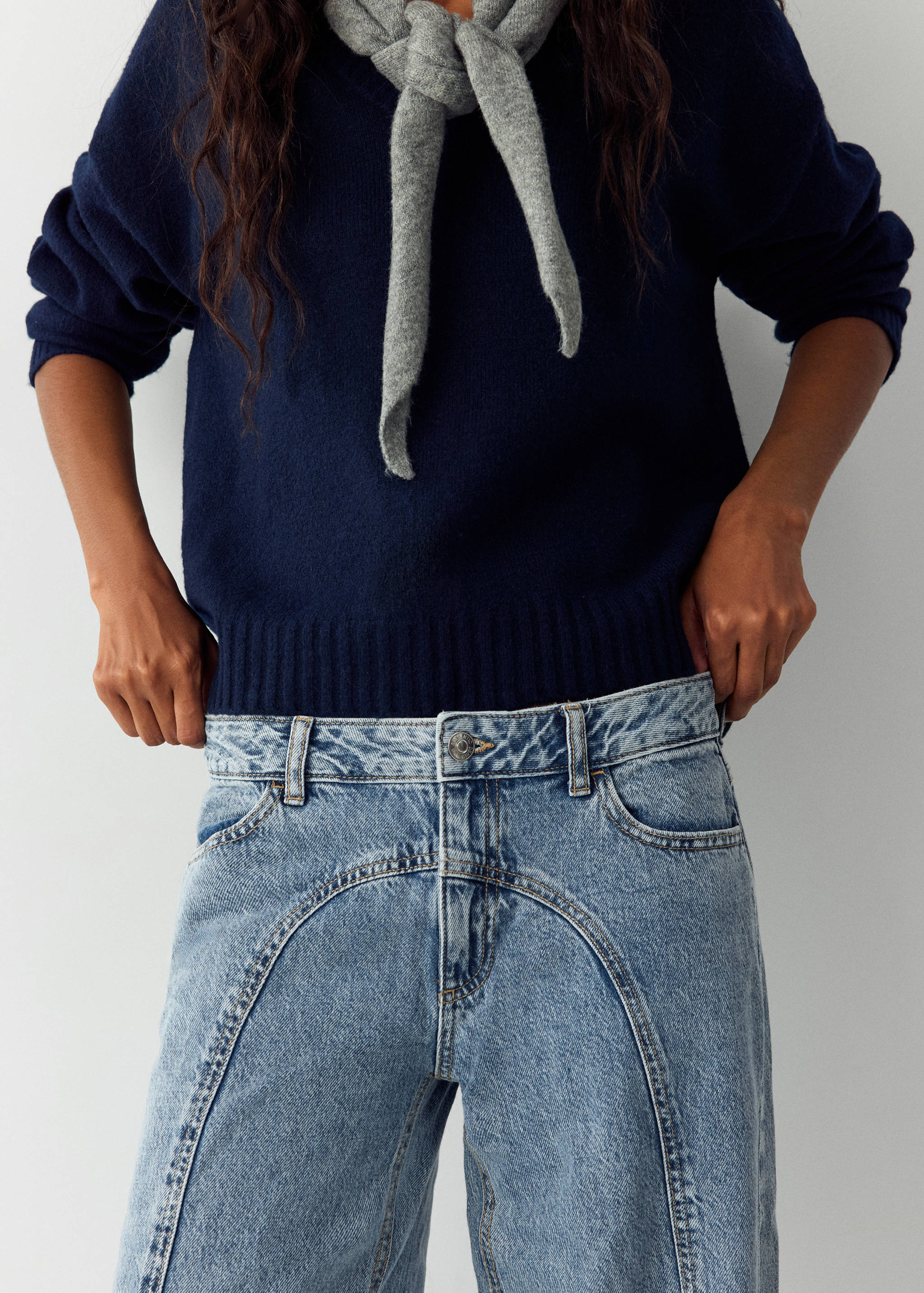 Low-waist wide-leg jeans - Details of the article 3