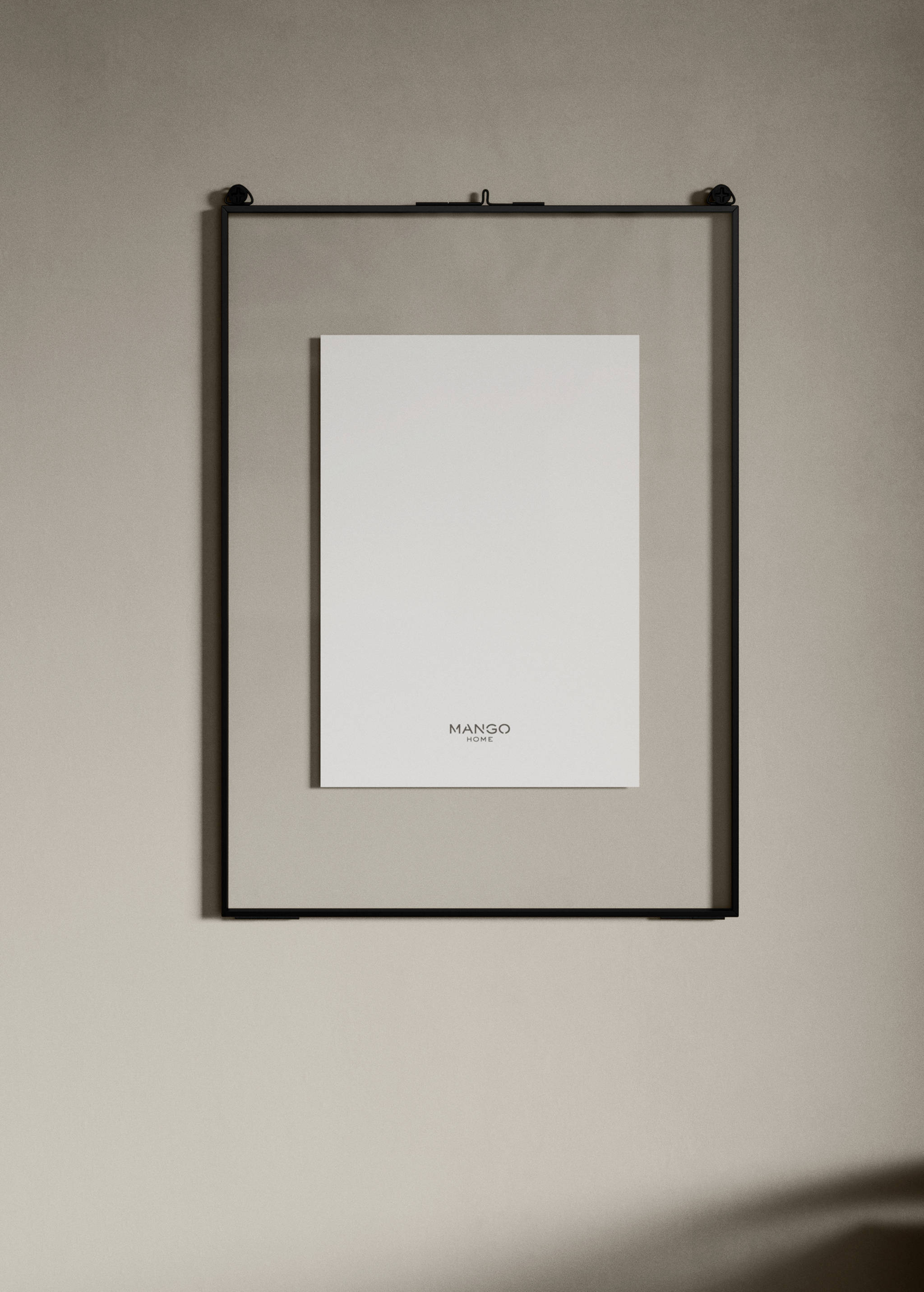 Extra large metallic-edged frame - General plane