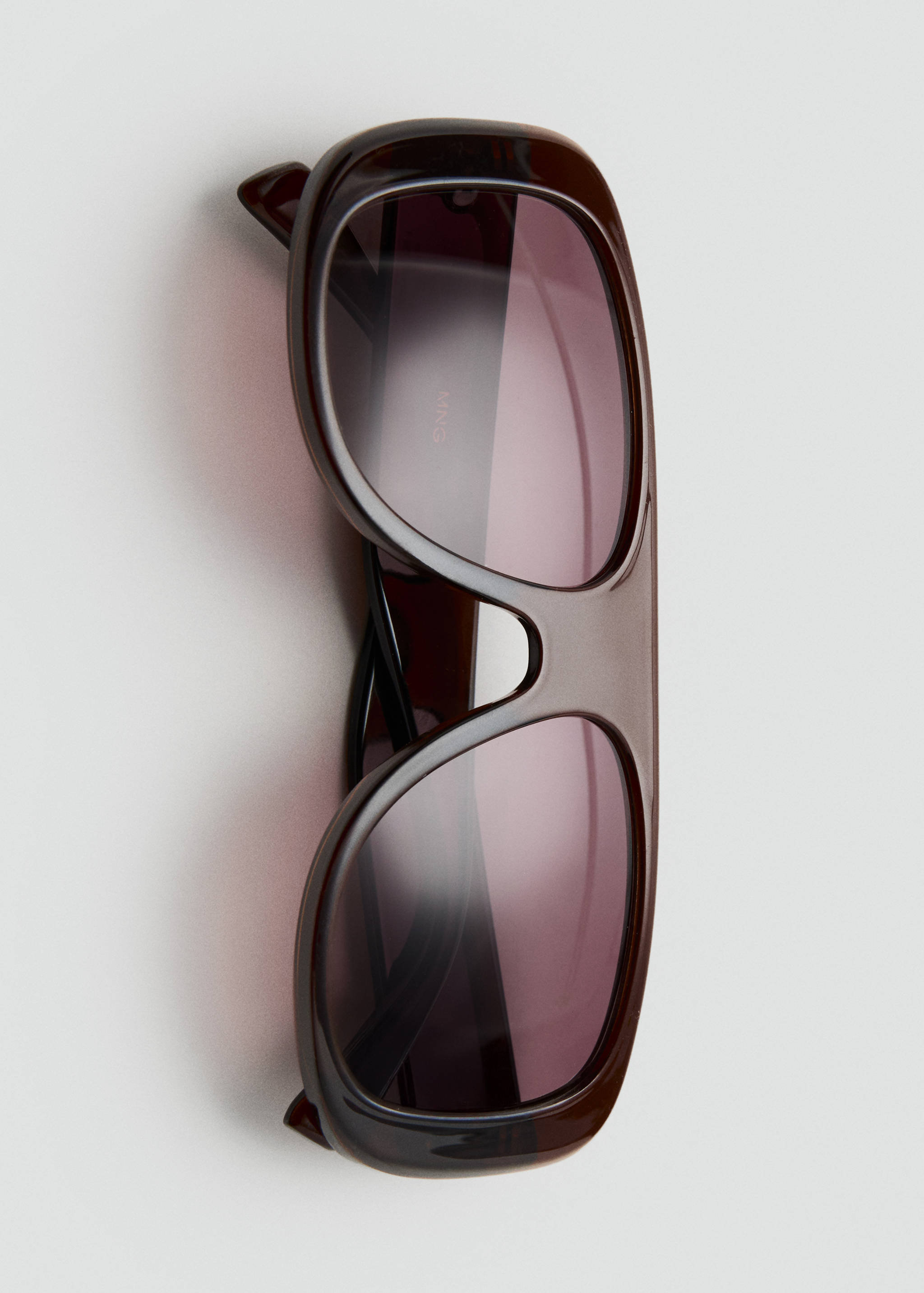 Aviator sunglasses with plastic frame - Details of the article 2