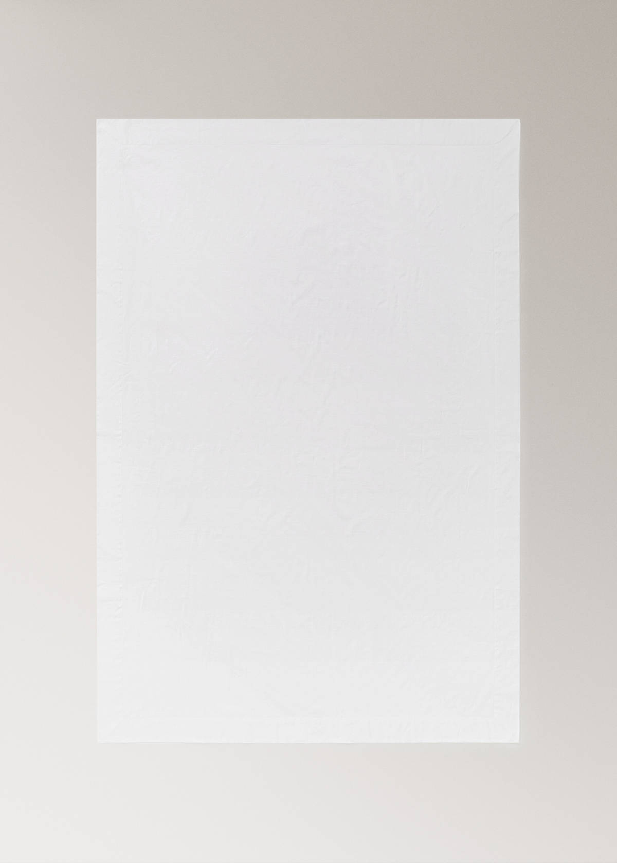 Round cotton hemstitch tablecloth for 8 to 10 people — White