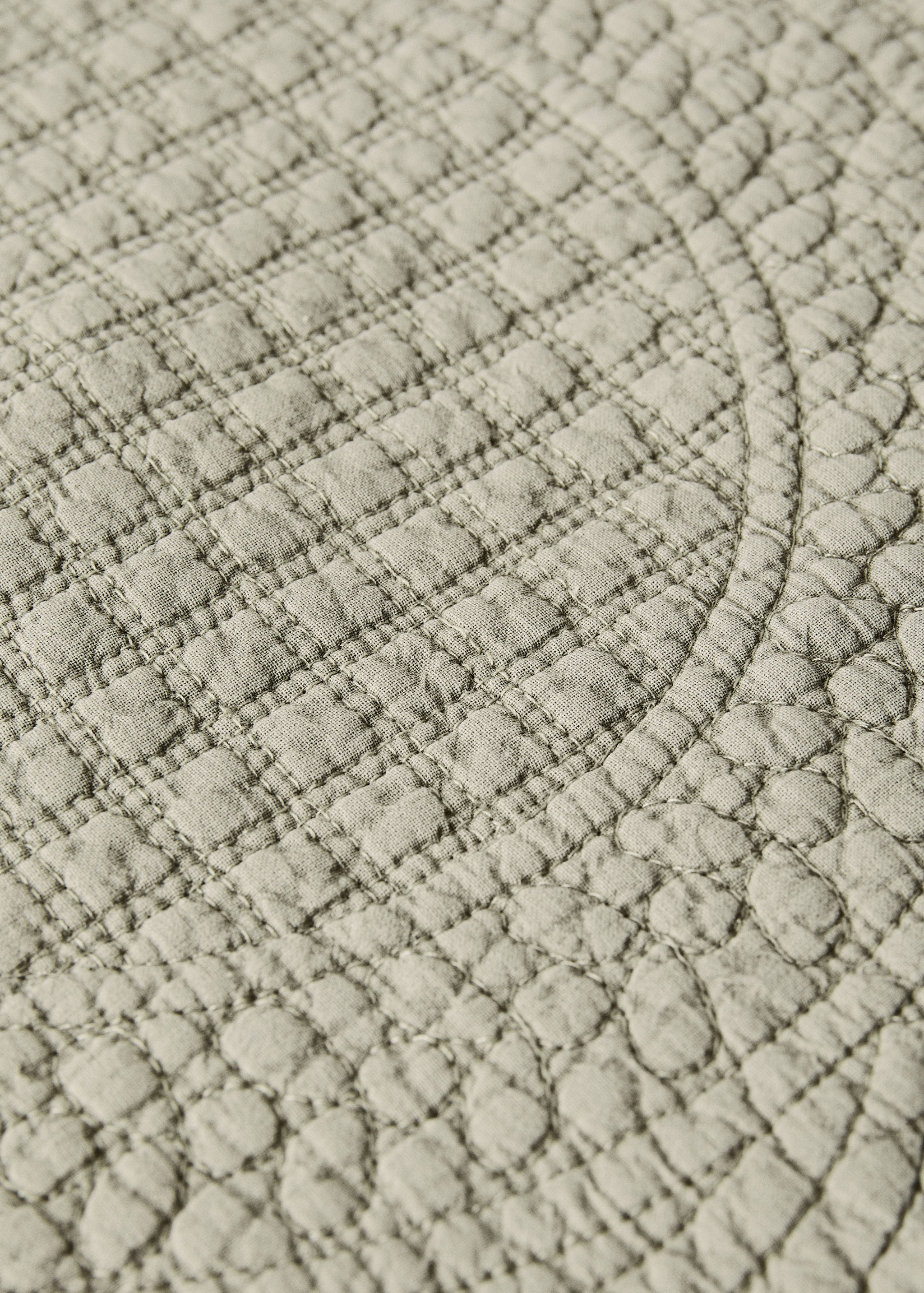 Gestepptes Tischset in Blumenform - Detail des Artikels 2