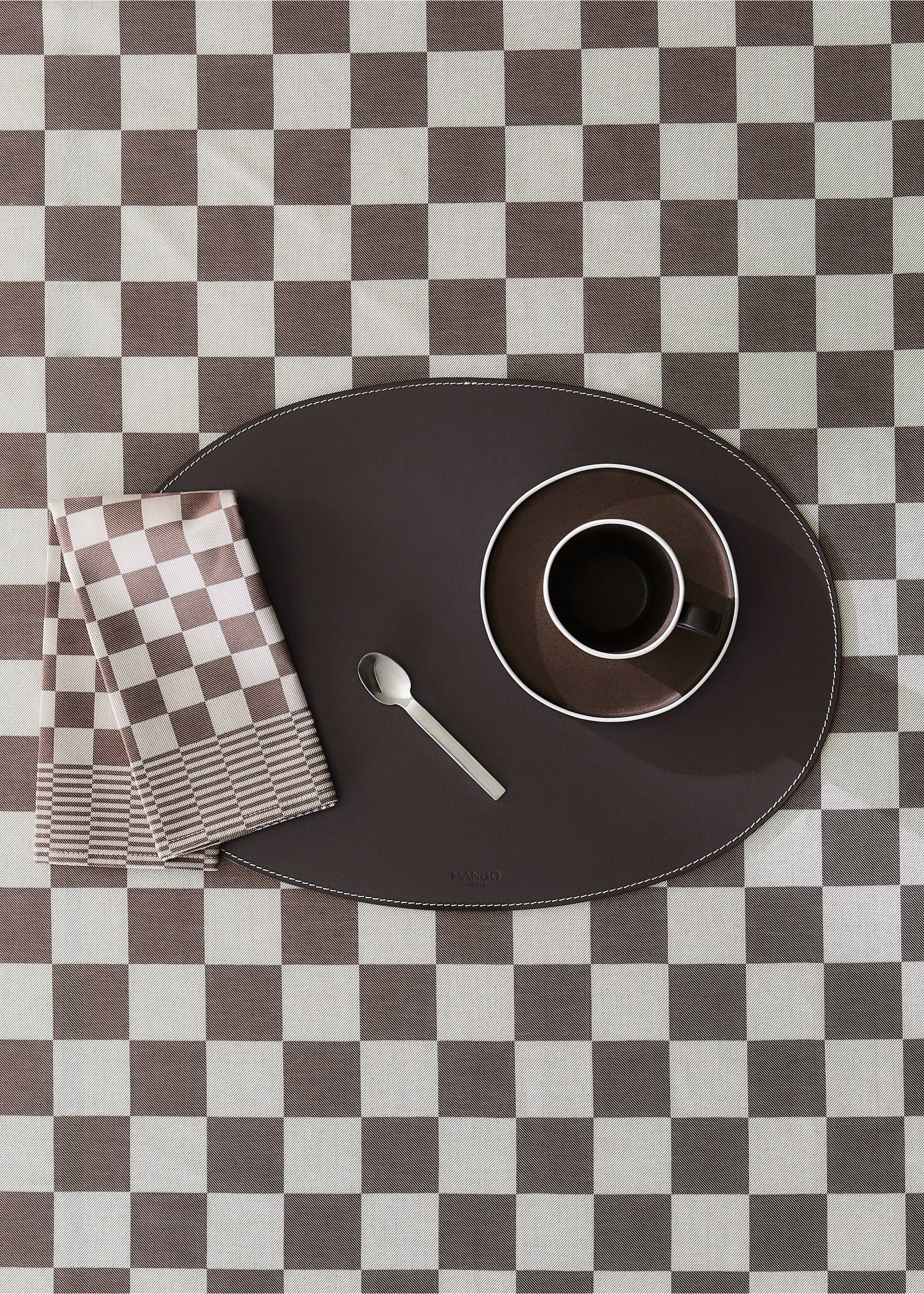 Leather placemat - General plane, Brown. Ref: 37012559-00.