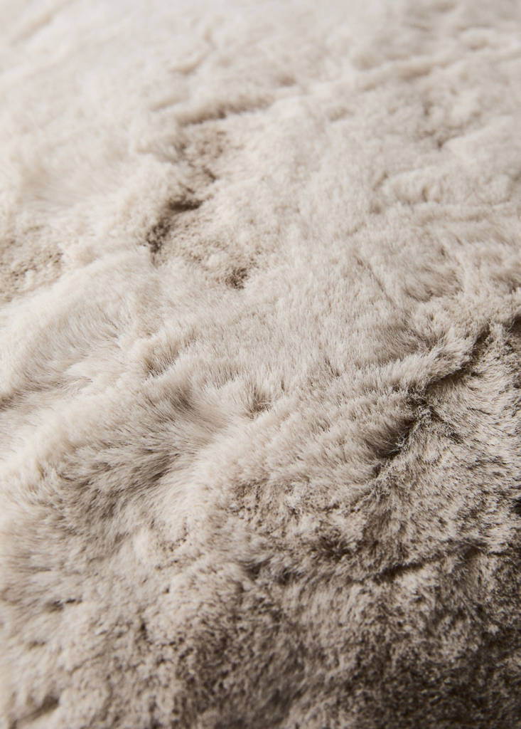 Faux fur cushion cover 50x50 cm — Sand