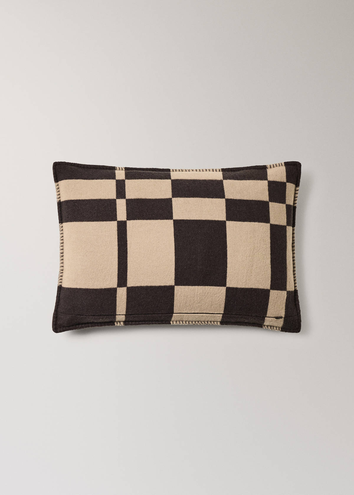 Wool-blend checked cushion cover 40 x 60 cm — Brown