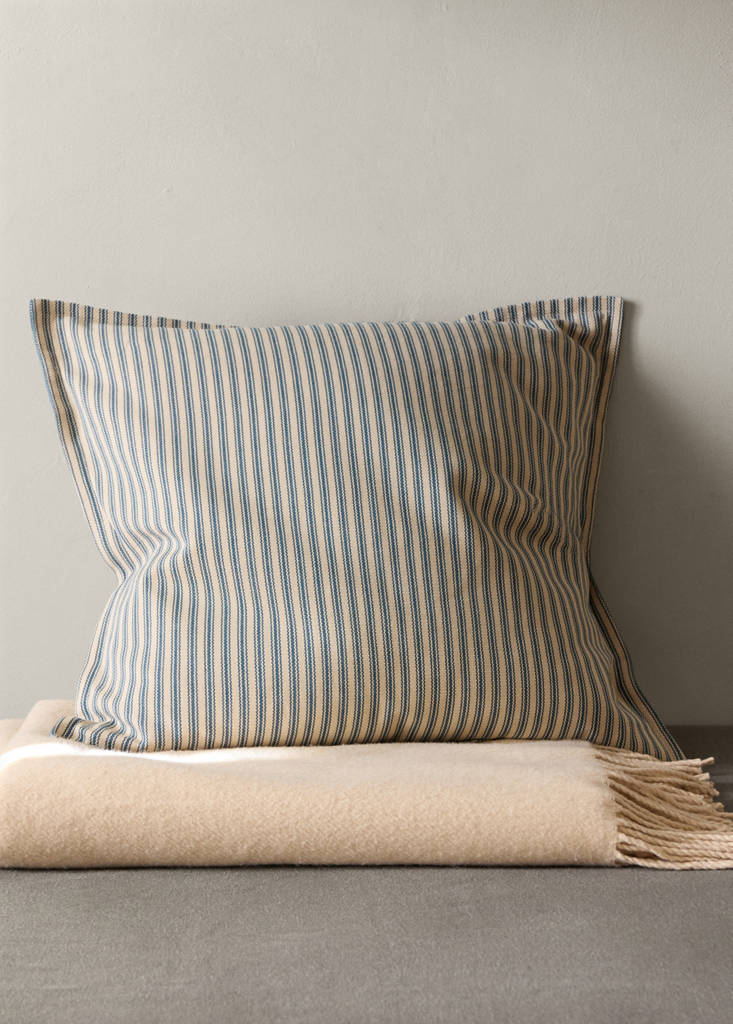Multicolor striped cushion cover 50x50 cm — Blue