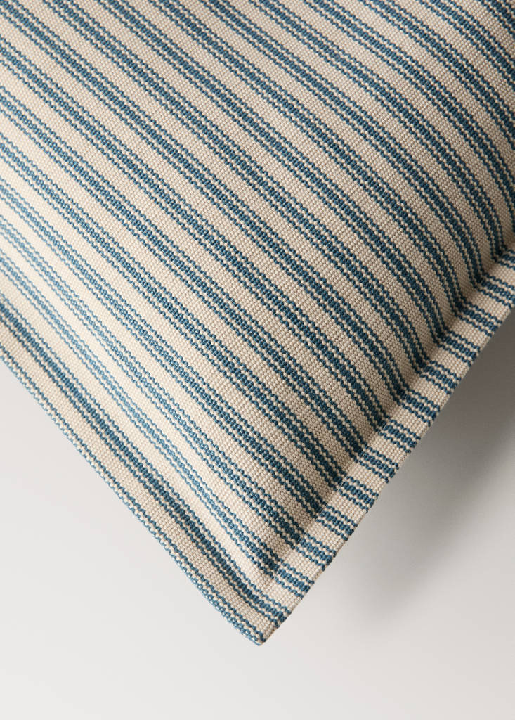 Multicolor striped cushion cover 50x50 cm — Blue