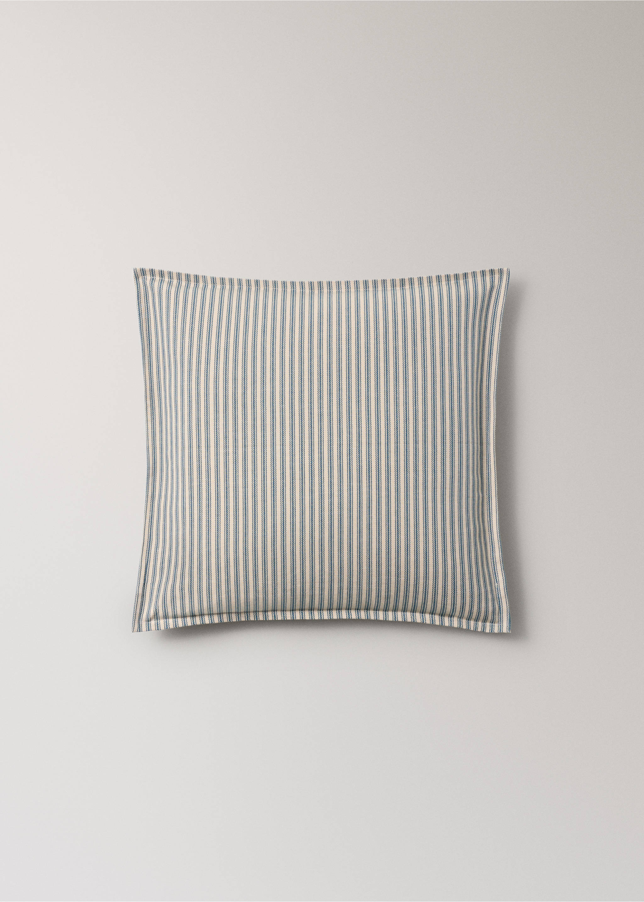 Multicolor woven striped cushion cover - Article without model, Blue. Ref: 37012567-00.