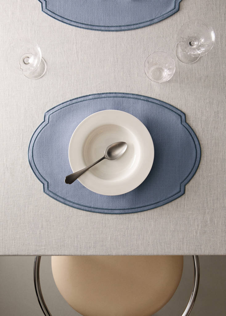100% cotton placement with embroidered border 35x50cm - thumbnail 9