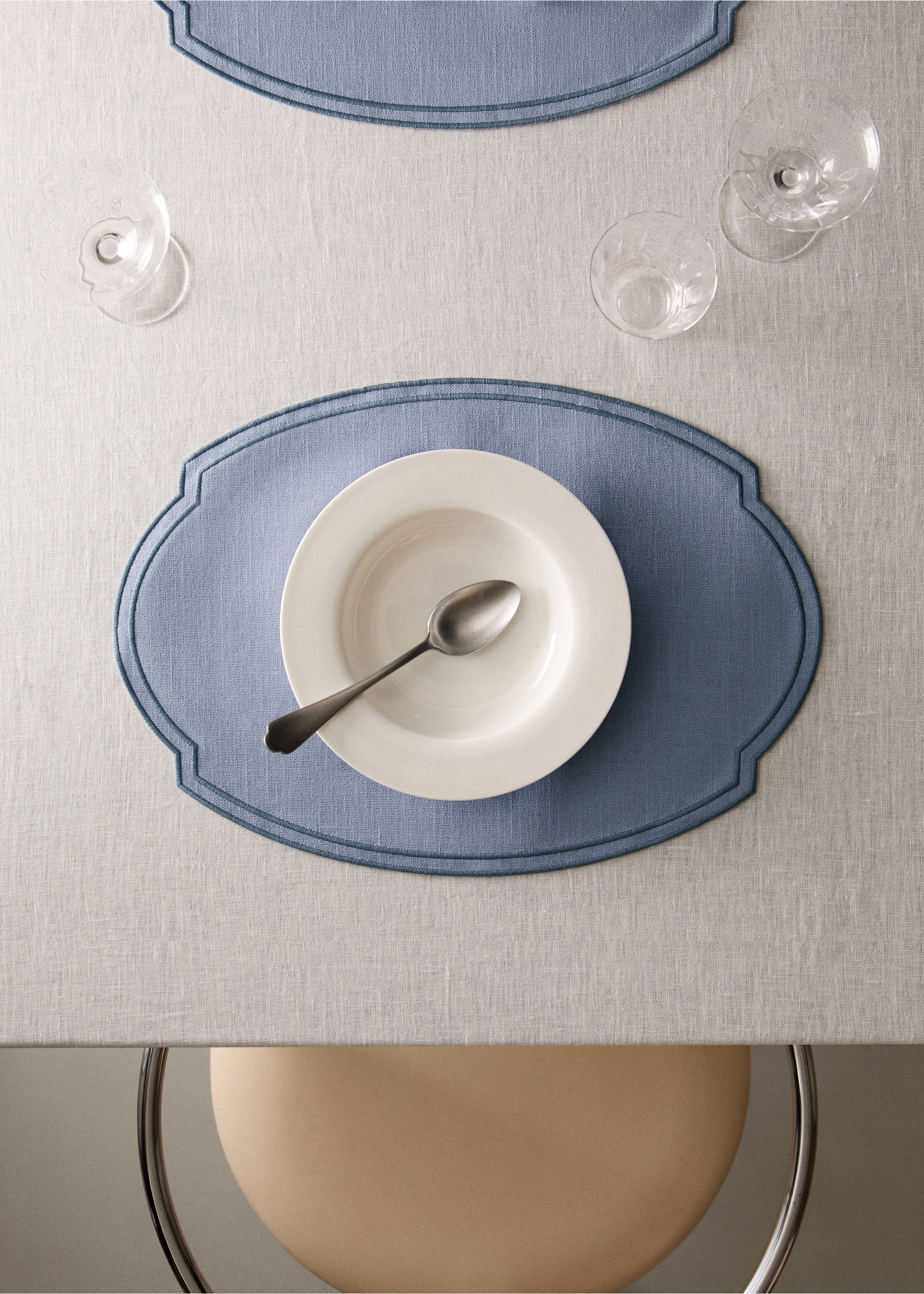 100% cotton placement with embroidered border 35x50cm - General plane, Sky Blue. Ref: 37012569-00.
