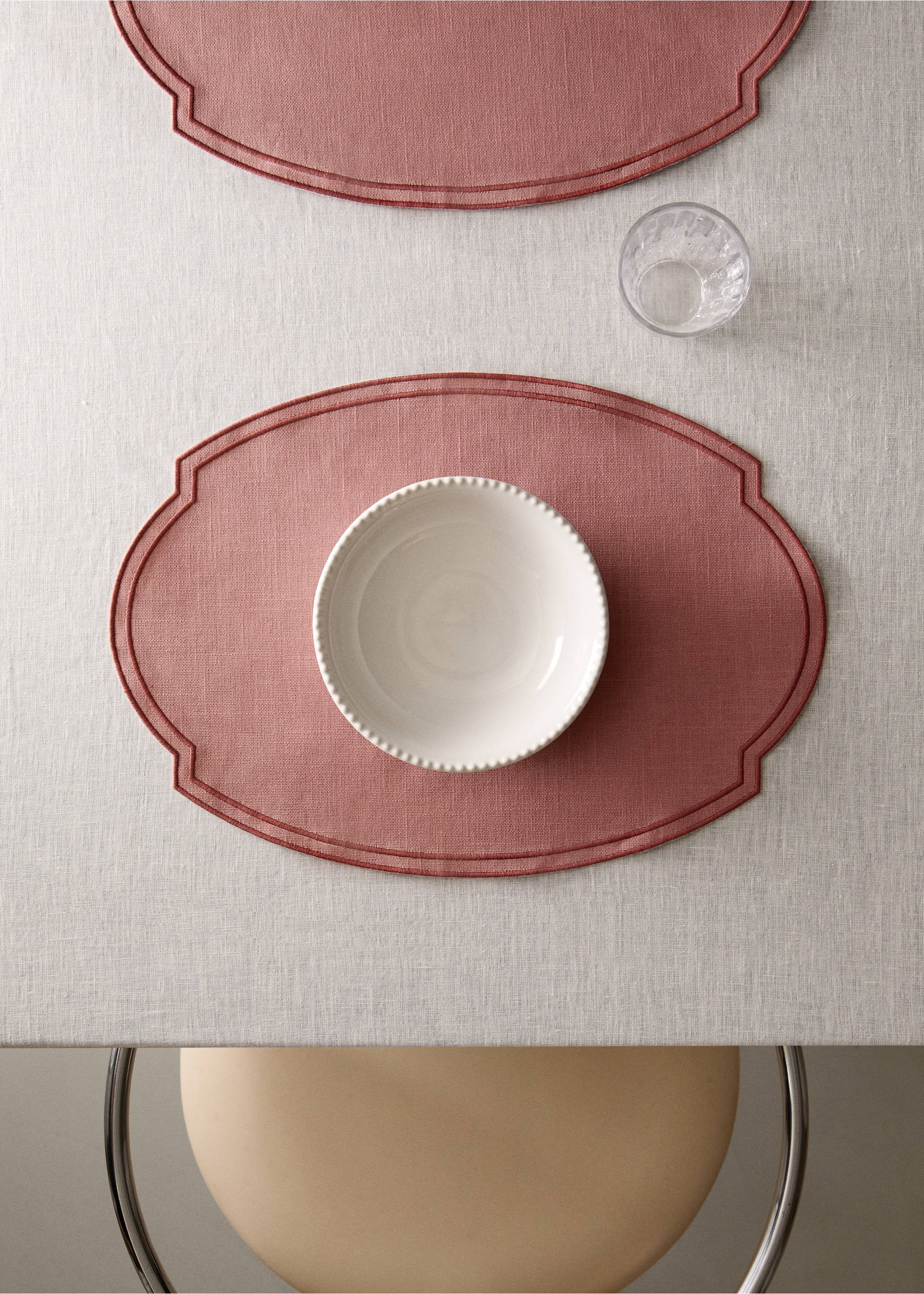 100% cotton placement with embroidered border 35x50cm - General plane, Pale Pink. Ref: 37012569-00.