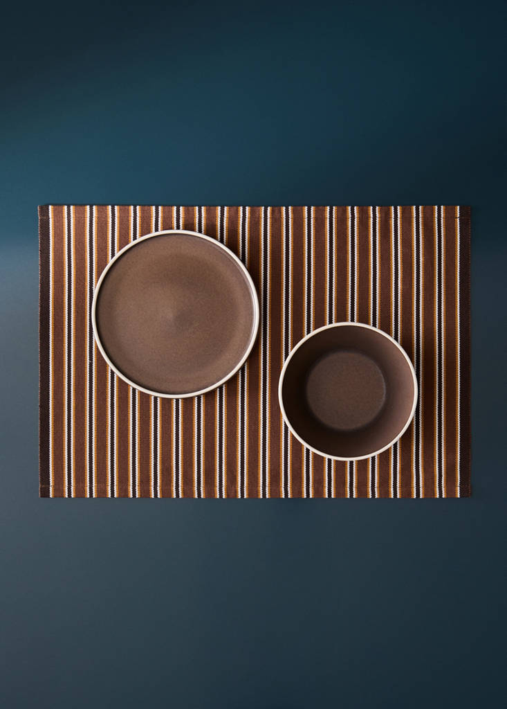 Single striped cotton placemat — Brown