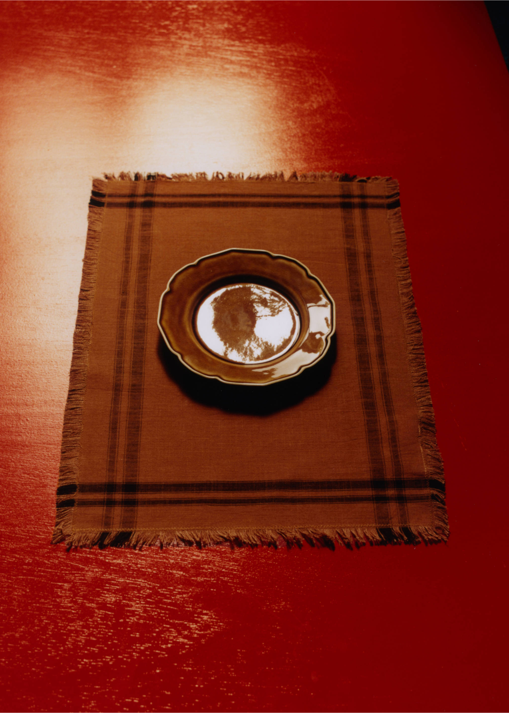 Placemat met contrasterende strepen - Detail van het artikel 5, Oranjebruin. Ref: 37012573-00.