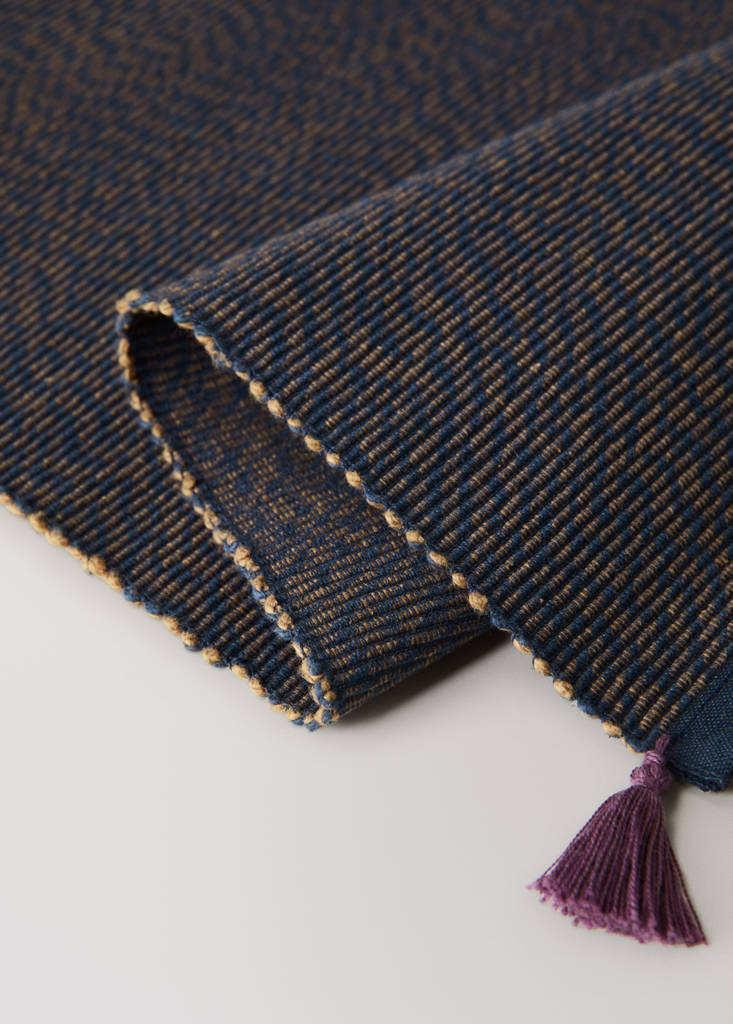 Melange pom pom placemat — Blue
