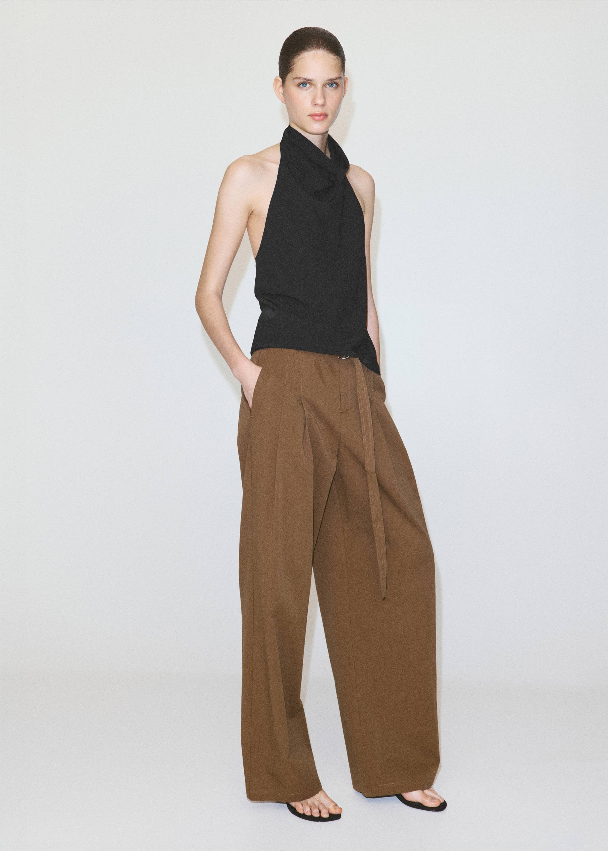 Draped halter top - General plane, Black. Ref: 37012894-00.