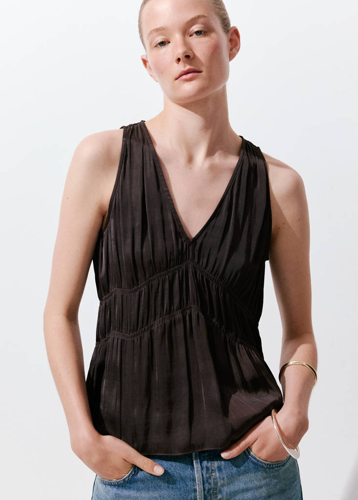 Ruched V-neck top — Brown