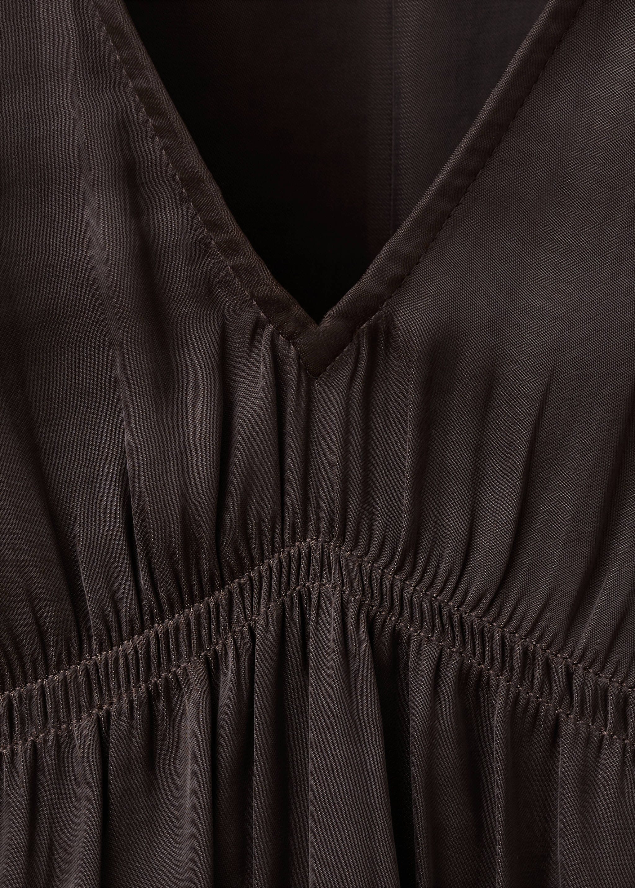 Ruched V-neck top - Details of the article 8