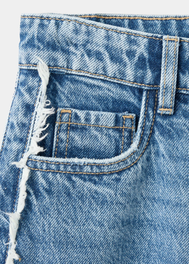 Wide-leg jeans with frayed seams — Medium Blue