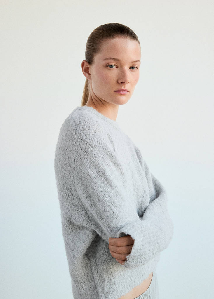 Round-neck bouclé sweater — Grey