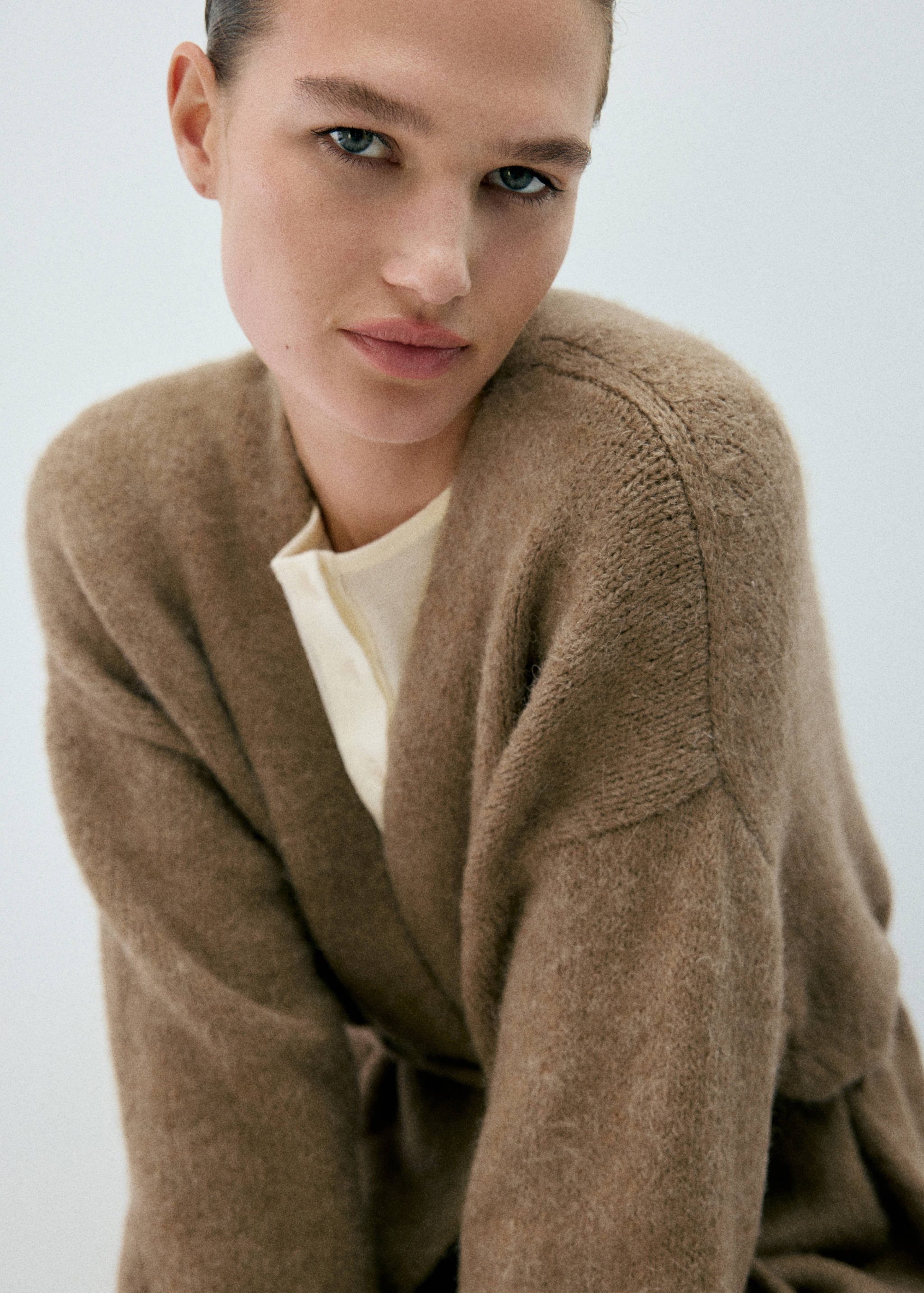 Knit sweater with tie detail - Details of the article 1