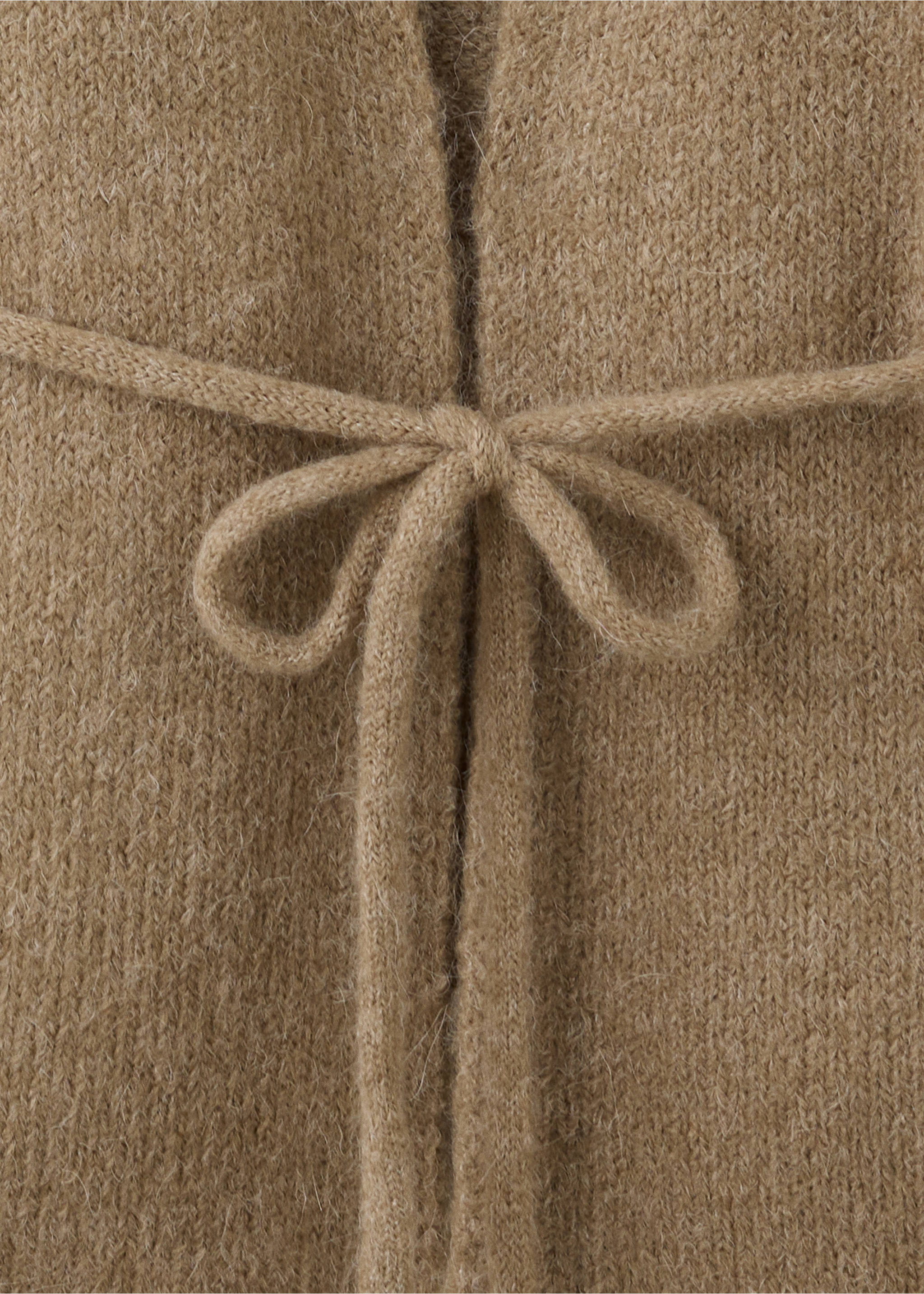 Knit sweater with tie detail - Details of the article 8, Brown. Ref: 37012927-00.