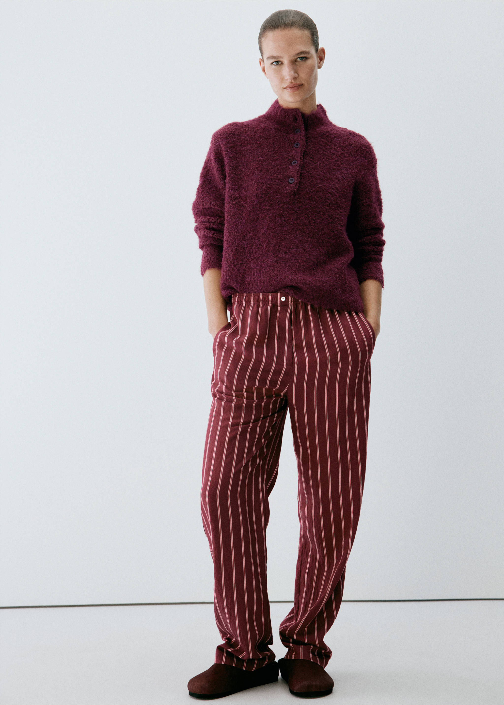 Bouclé wool sweater - General plane, Burgundy. Ref: 37012928-00.