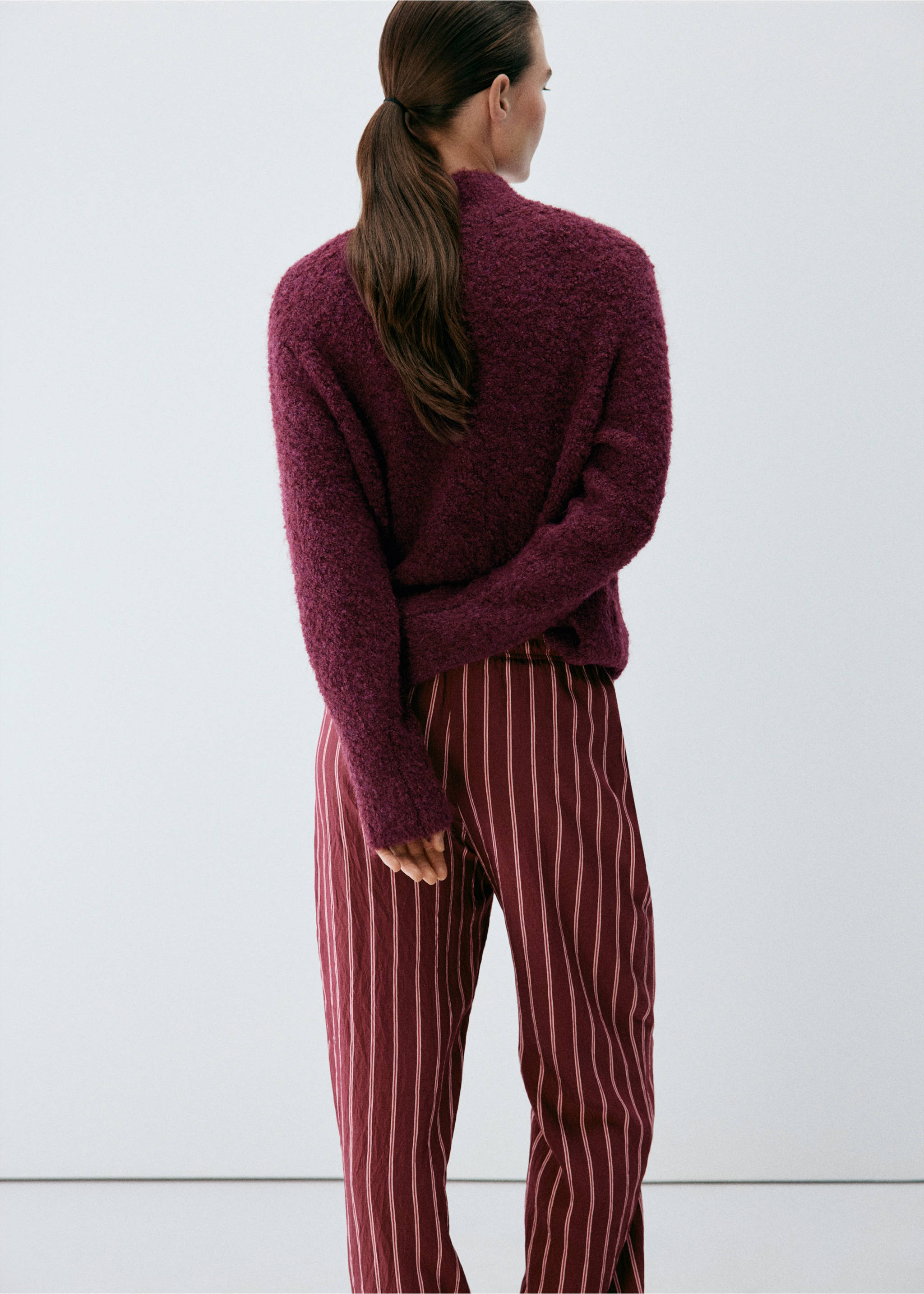 Bouclé wool sweater - Reverse of the article, Burgundy. Ref: 37012928-00.