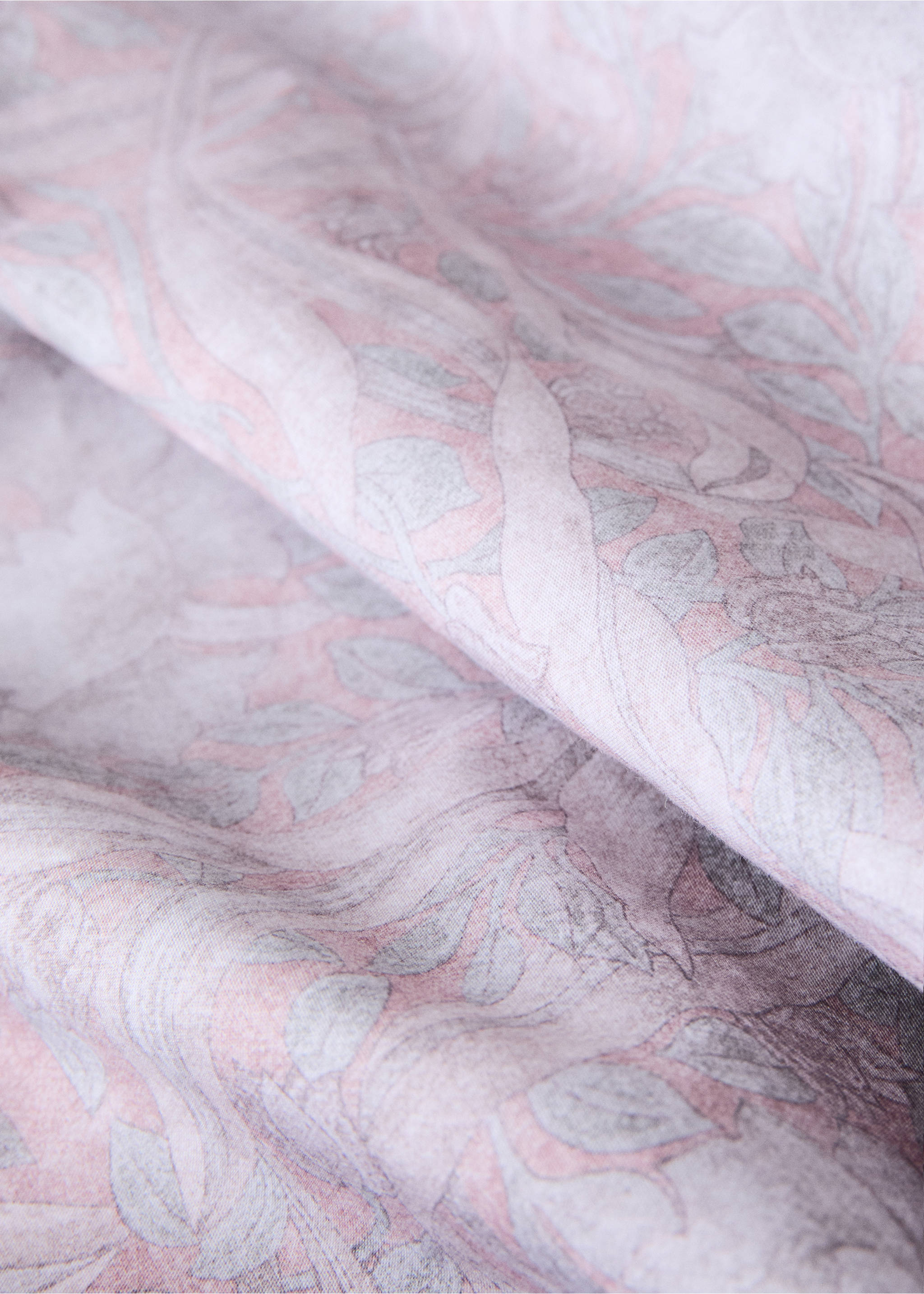 Percale cotton duvet cover 200 thread count decorative floral print for 180/200cm bed - Details of the article 2, Pale Pink. Ref: 37012953-00.
