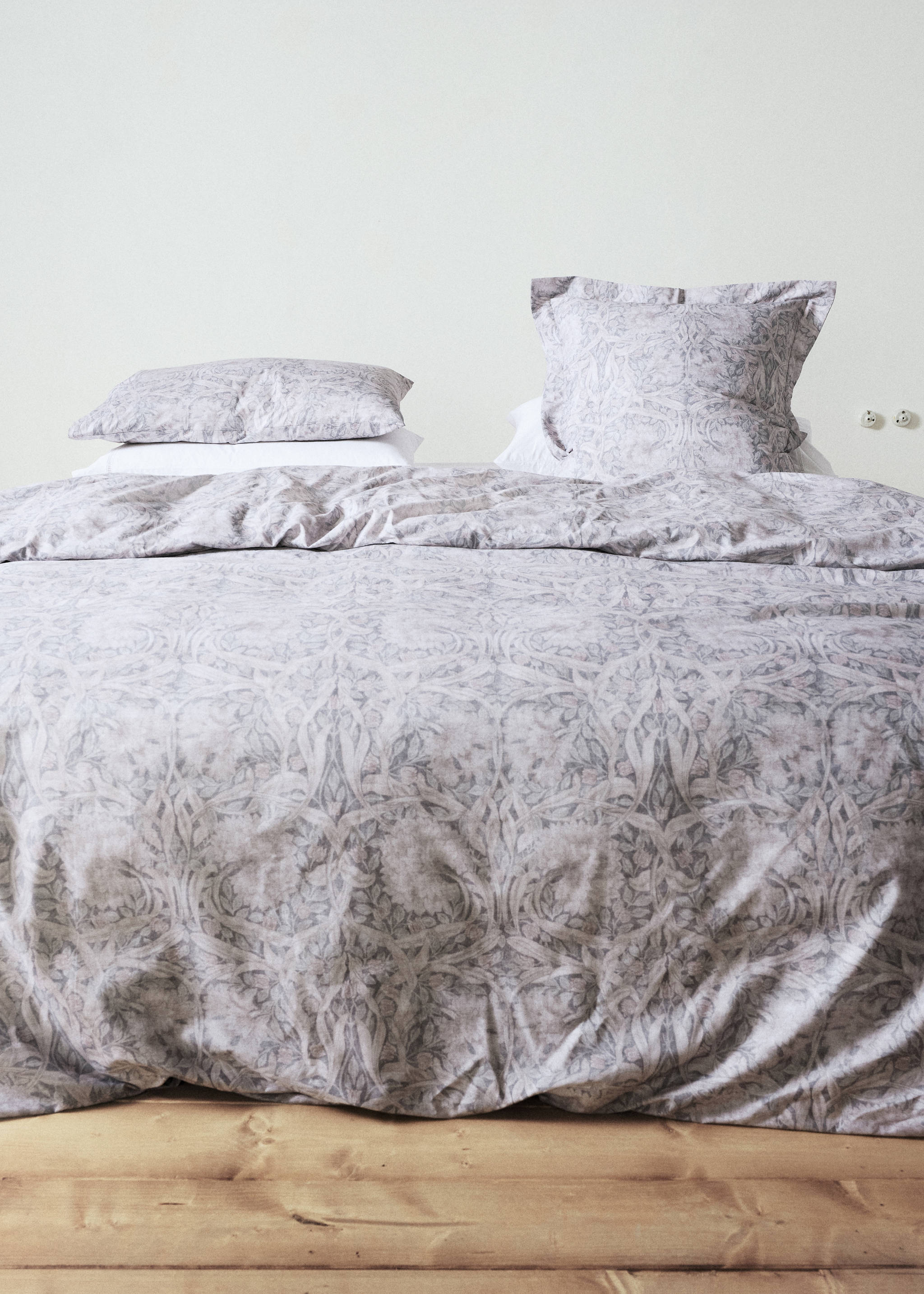 Percale cotton duvet cover 200 thread count decorative floral print for 180/200cm bed - Details of the article 5, Dark Grey. Ref: 37012953-00.
