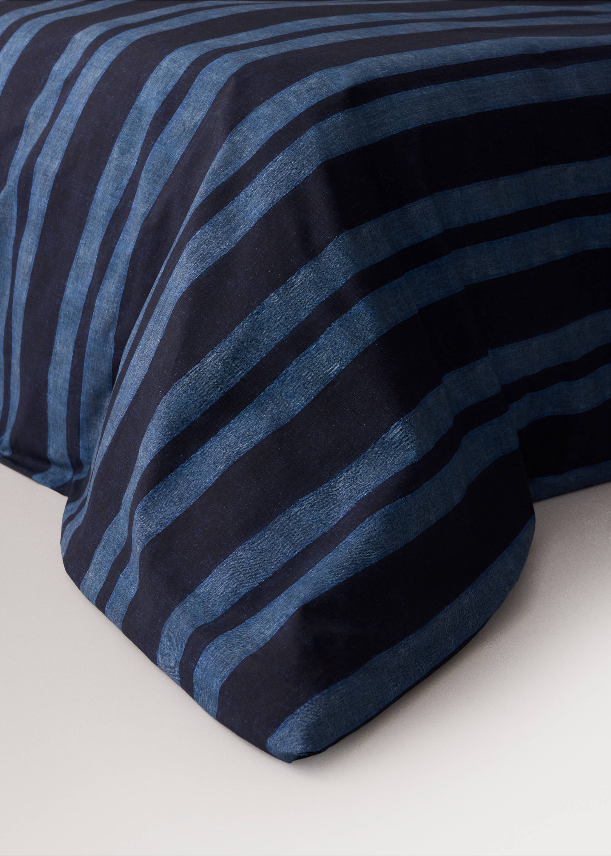 Denim çizgili perkal pamuklu yorgan kılıfı yatak 180/200 cm - Ürün detayı 8, Çivit Mavisi. Ref: 37012964-00.