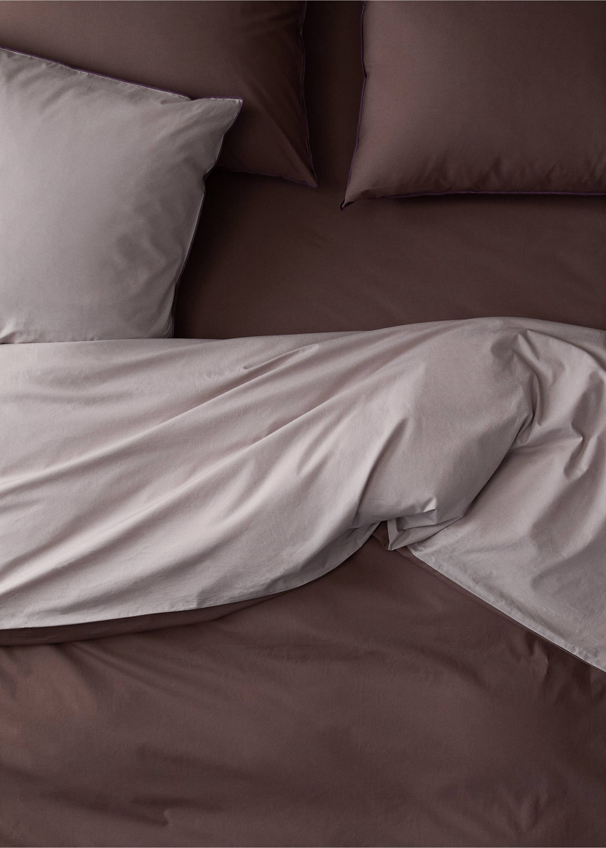 Reversible duvet cover for 180/200cm bed - Details of the article 7, Brown. Ref: 37012985-00.