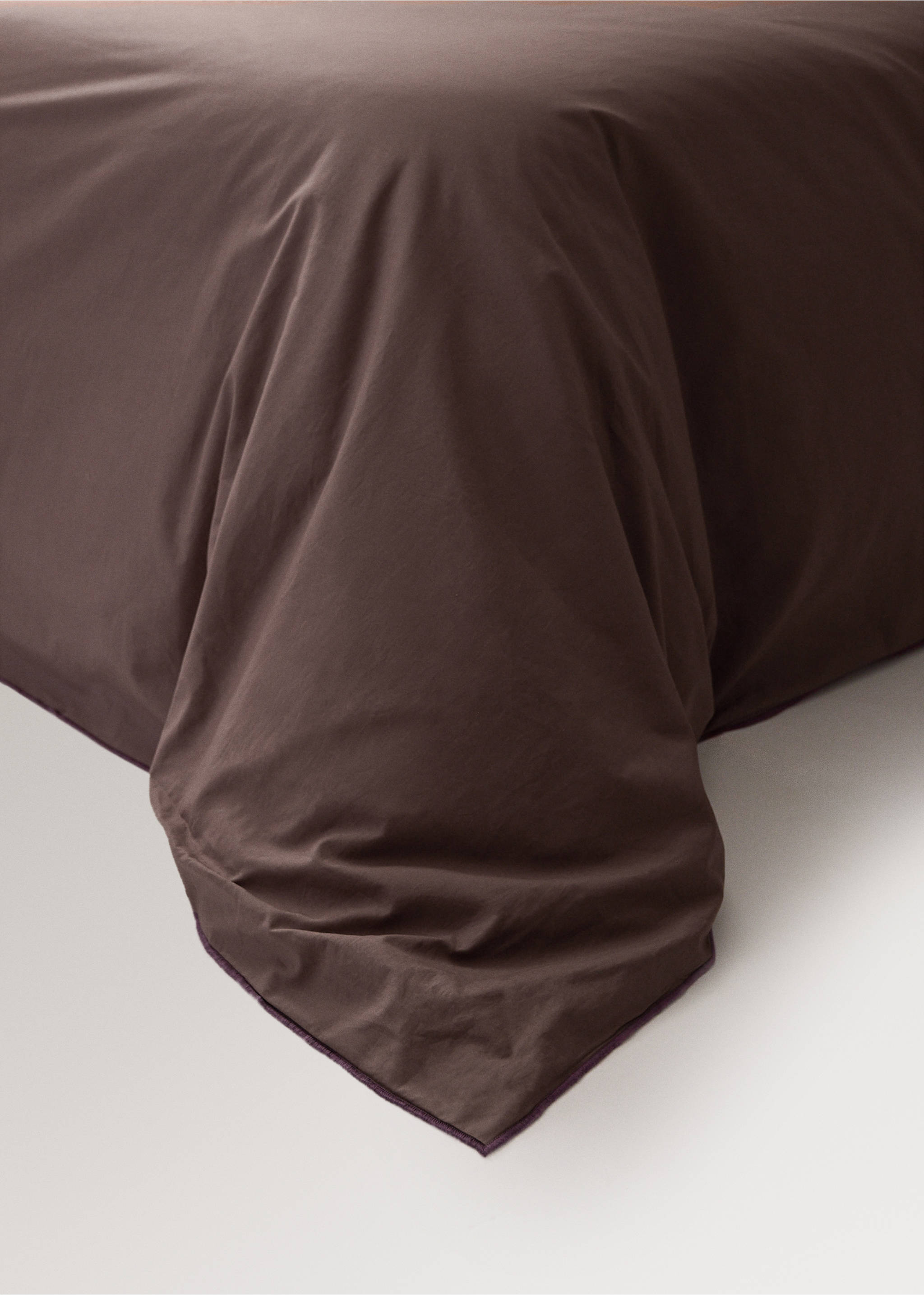 Reversible duvet cover for 180/200cm bed - Details of the article 8, Brown. Ref: 37012985-00.