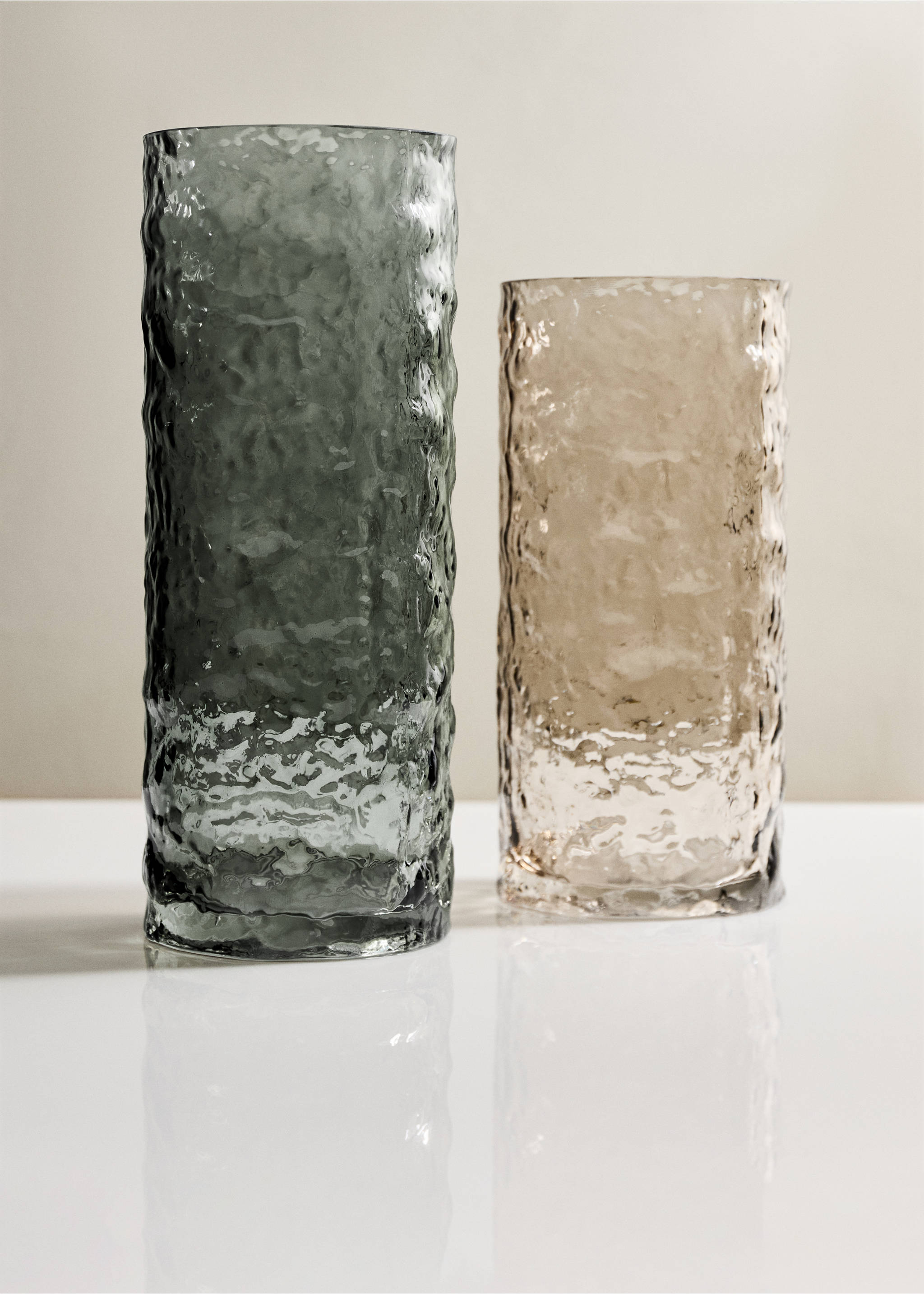 100% relief glass vase - General plane, Pastel Green. Ref: 37013278-00.