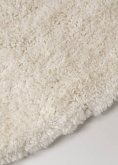 Small rug with a soft texture — Off White 3