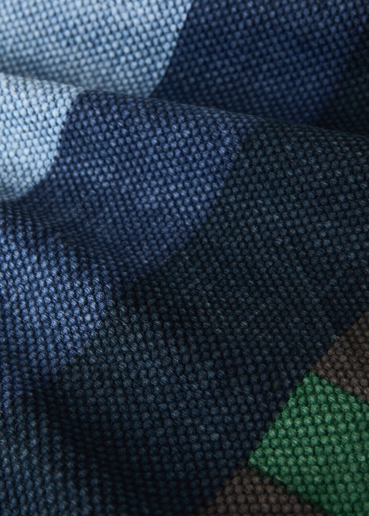 Small mosaic-pattern rug — Blue